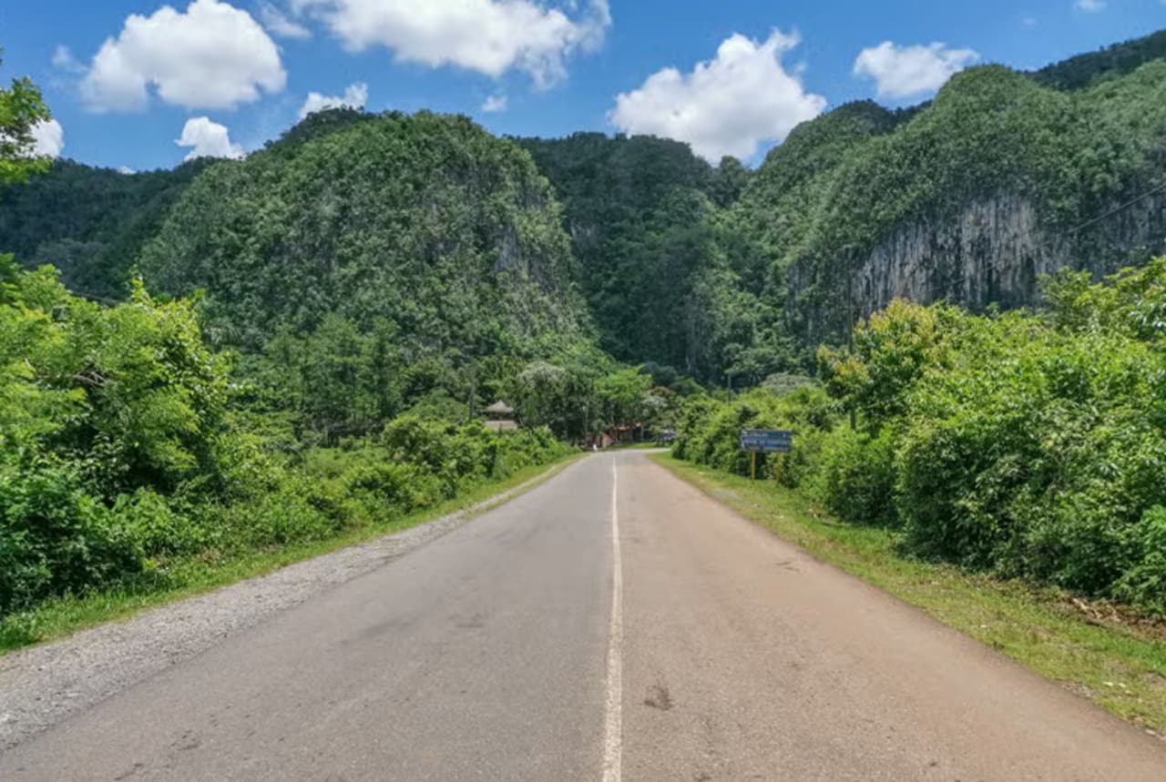 Viñales Scooter Tour + El Fortín Ziplining - Photo 4 (Gallery view)