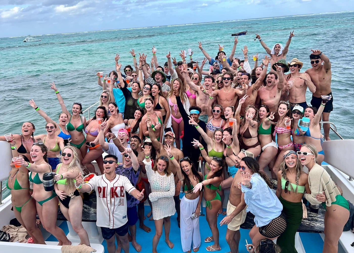 Private Party boat, snorkeling, sand bar, music, drinks - Photo 2 (Gallery view)