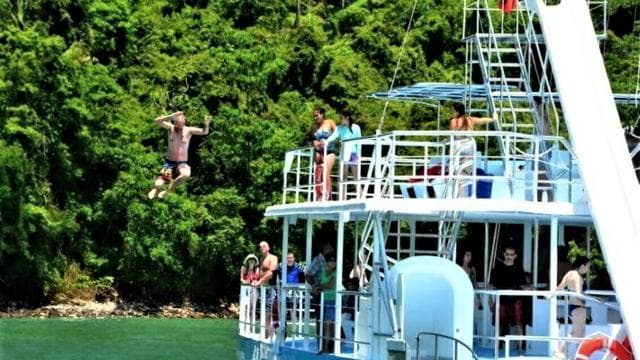 Manuel Antonio: Catamaran Cruise to Biesanz Bay with Lunch - Photo 2 (Gallery view)