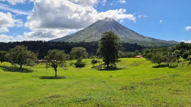 San Jose: Arenal Volcano and Baldi Hot Springs Day Trip - Photo 4 (Gallery view)