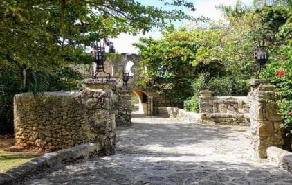 Privé : visite des cigares, Altos de Chavón et grottes de Maravillas - Photo 3 (Gallery view)