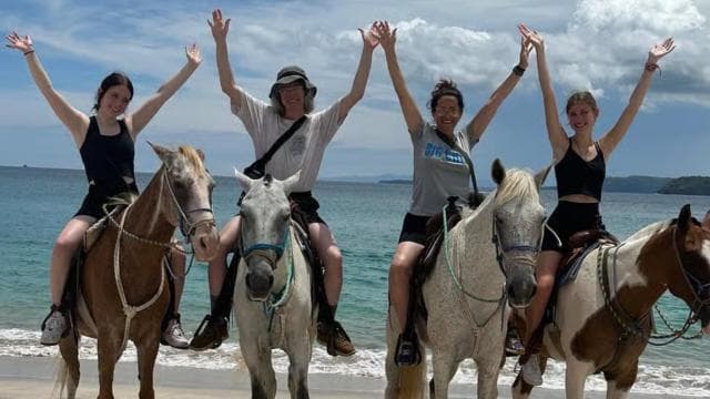 Playa Flamingo: Horseback Riding on the Beach - Photo 2 (Gallery view)