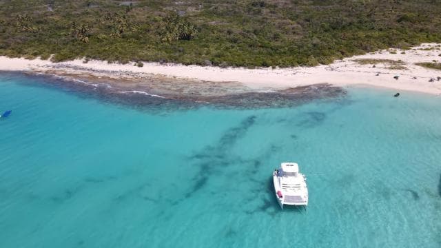 Fajardo: Private 47-F Catamaran Cruise with Drinks and Snack - Dominican Republic