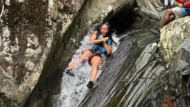 El Yunque Experienta Exclusiva Tur cu tobogane si cascade - Photo 4 (Gallery view)