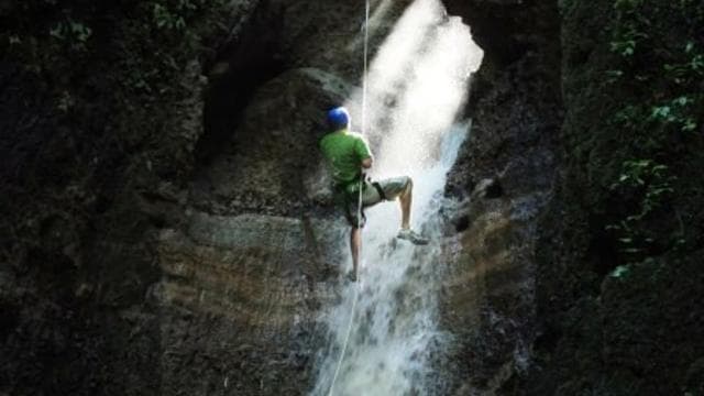 La Fortuna: Canyoning and Waterfall Rappelling Experience - Photo 2 (Gallery view)