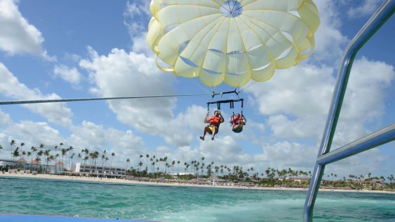 Punta Cana : expérience de parachute ascensionnel avec prise en charge incluse - Photo 2 (Gallery view)