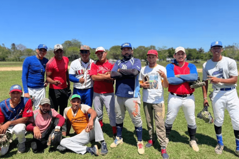 Mecz baseballowy w Hawanie - Photo 5 (Gallery view)