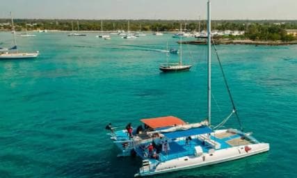 Bayahibe: Saona-szigeti katamarántúra ebéddel és italokkal - Photo 3 (Gallery view)