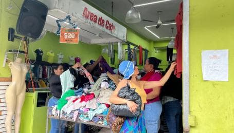 Santo Domingo: Discover the Second-Hand Culture with Locals - Photo 2 (Gallery view)