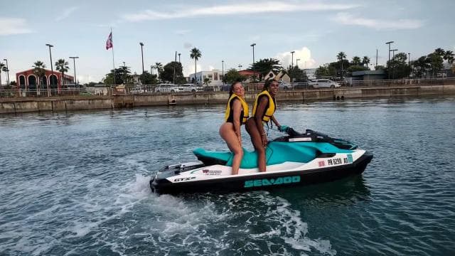 Cataño: JetSki Freestyle Rental - Photo 4 (Gallery view)