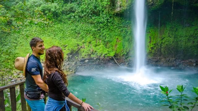 La Fortuna: Arenal Volcano, Hanging Bridges & Waterfall Tour - Dominican Republic