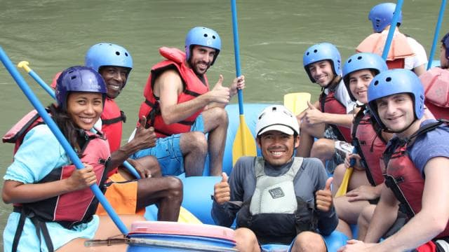 La Fortuna: Rafting Pacuare & Shuttle to SJO or Puerto Viejo - Photo 4 (Gallery view)