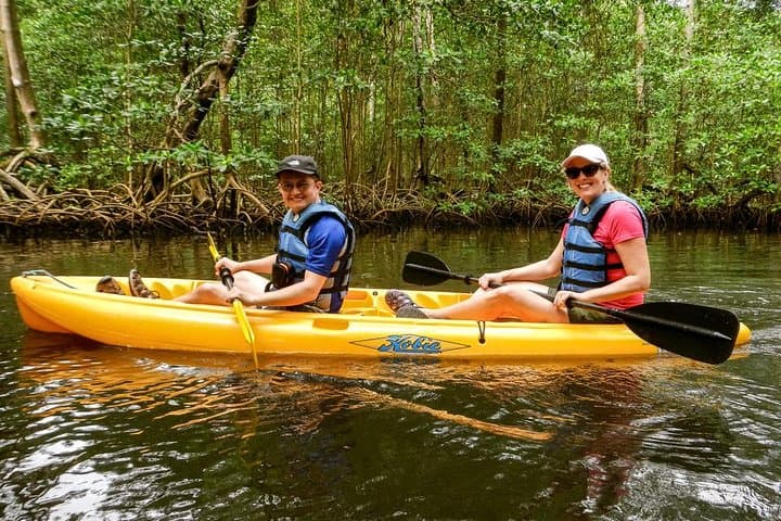 Caiac, drumeții și eco-aventura cu feribotul către Parcul Național Los Haitises din Samana - Photo 4 (Gallery view)