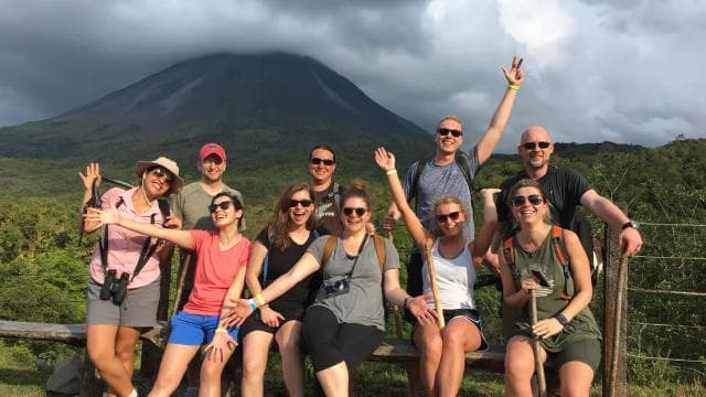 La Fortuna : visite du volcan Arenal et de la cascade avec déjeuner - Photo 3 (Gallery view)