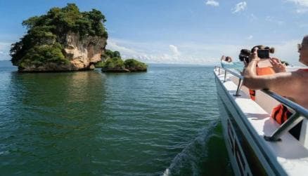 Los Haitises: Kayaking, Hiking, and Caving Tour with Lunch - Photo 2 (Gallery view)
