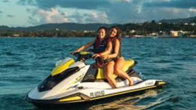 Luquillo: Guided Jet Ski Tour of Luquillo Beach - Photo 4 (Gallery view)