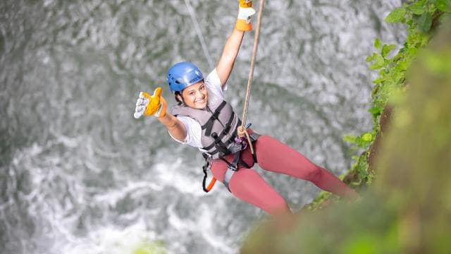 La Fortuna: Şelalede İple İnme ve Öğle Yemeği ile Nehir Eğlencesi - Photo 3 (Gallery view)