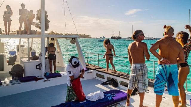 Power Cruise Tour with Snorkeling - Photo 2 (Gallery view)