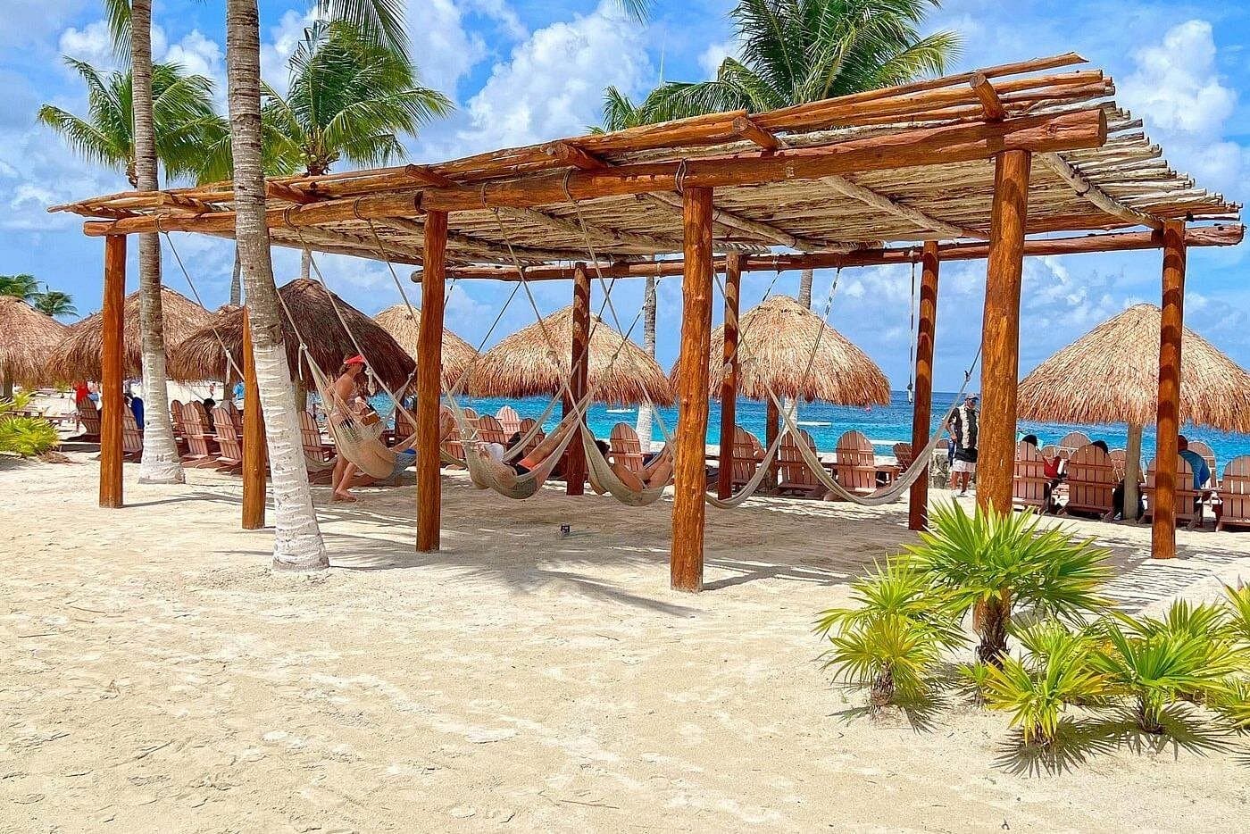 Deluxe Day Pass at Chankanab Park Cozumel with Snorkeling - Photo 3 (Gallery view)