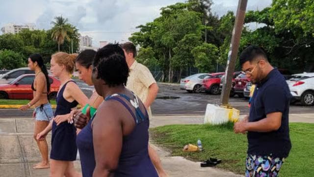Clase de Zumba Latina en la Playa en San Juan, Puerto Rico - Photo 5 (Gallery view)