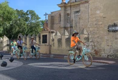 Santo Domingo: City Highlights Guided Bike Tour - Photo 3 (Gallery view)