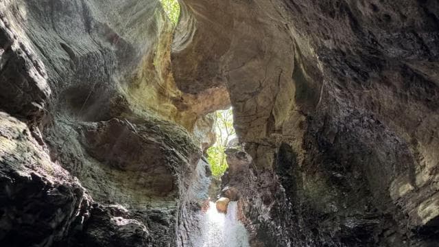 Liberia: La Leona Waterfall River Tubing - Photo 2 (Gallery view)