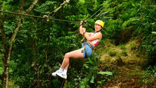 La Fortuna: tour dei ponti sospesi e della zip line con pranzo - Photo 4 (Gallery view)