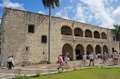 Private:Santo Domingo: Street Tour with Local Guide - Photo 2 (Gallery view)