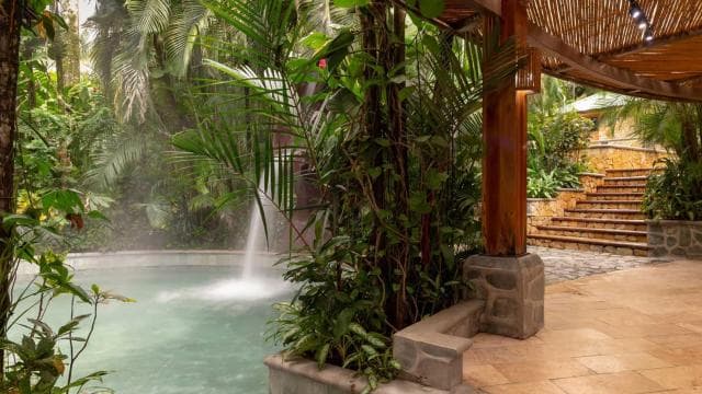 San Jose: Arenal Volcano and Baldi Hot Springs Day Trip - Photo 3 (Gallery view)