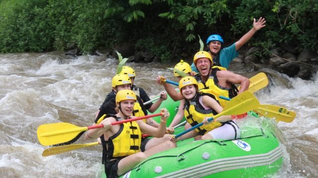 La Fortuna: Canyoning and River Rafting Tour with Lunch - Photo 3 (Gallery view)