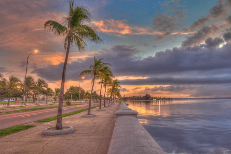 Tour serale di Cienfuegos con cena - Photo 4 (Gallery view)
