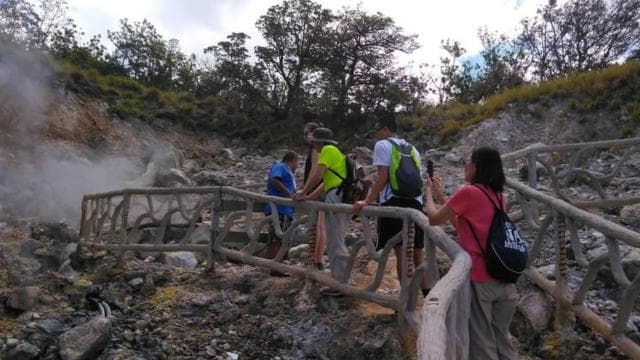 Guanacaste Province: Volcano Crater and Waterfalls Tour - Photo 4 (Gallery view)
