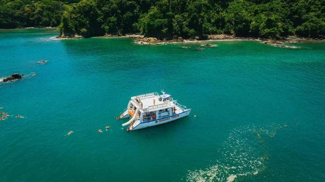 Manuel Antonio: Catamaran Cruise with a Meal - Photo 4 (Gallery view)
