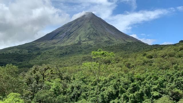 La Fortuna: Half-Day Arenal Volcano Hike - Photo 3 (Gallery view)