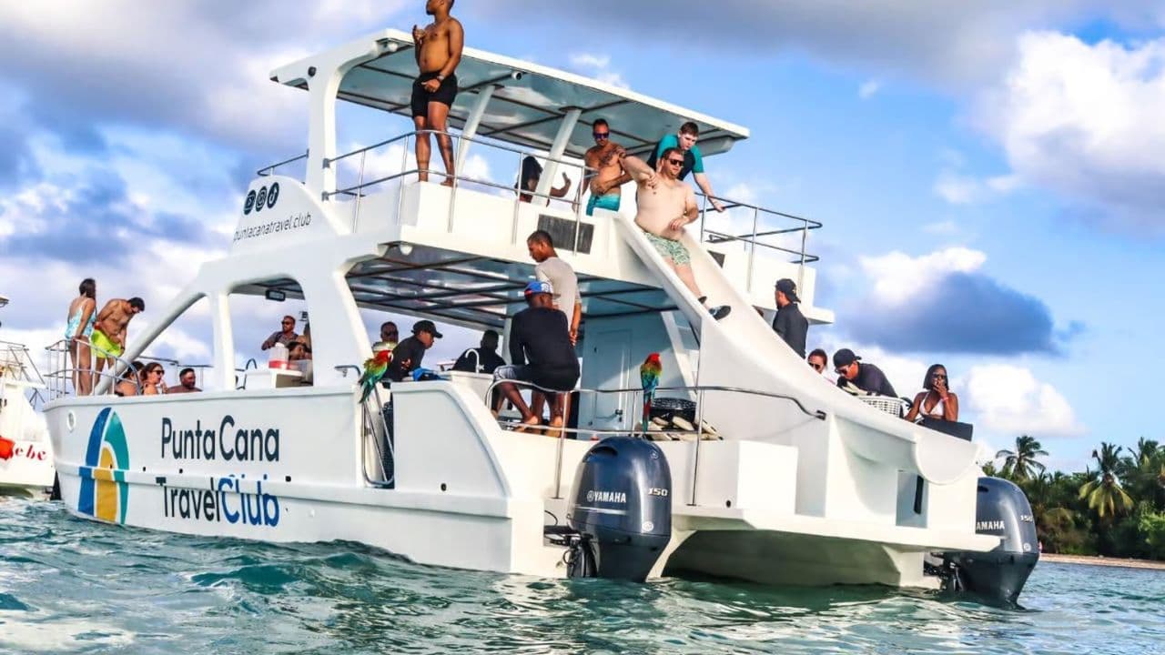 Punta Cana: Party Boat with Music & Open Bar - Photo 4 (Gallery view)