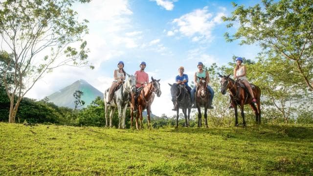 La Fortuna: Arenal Horseback Riding to La Fortuna Waterfall - Photo 2 (Gallery view)