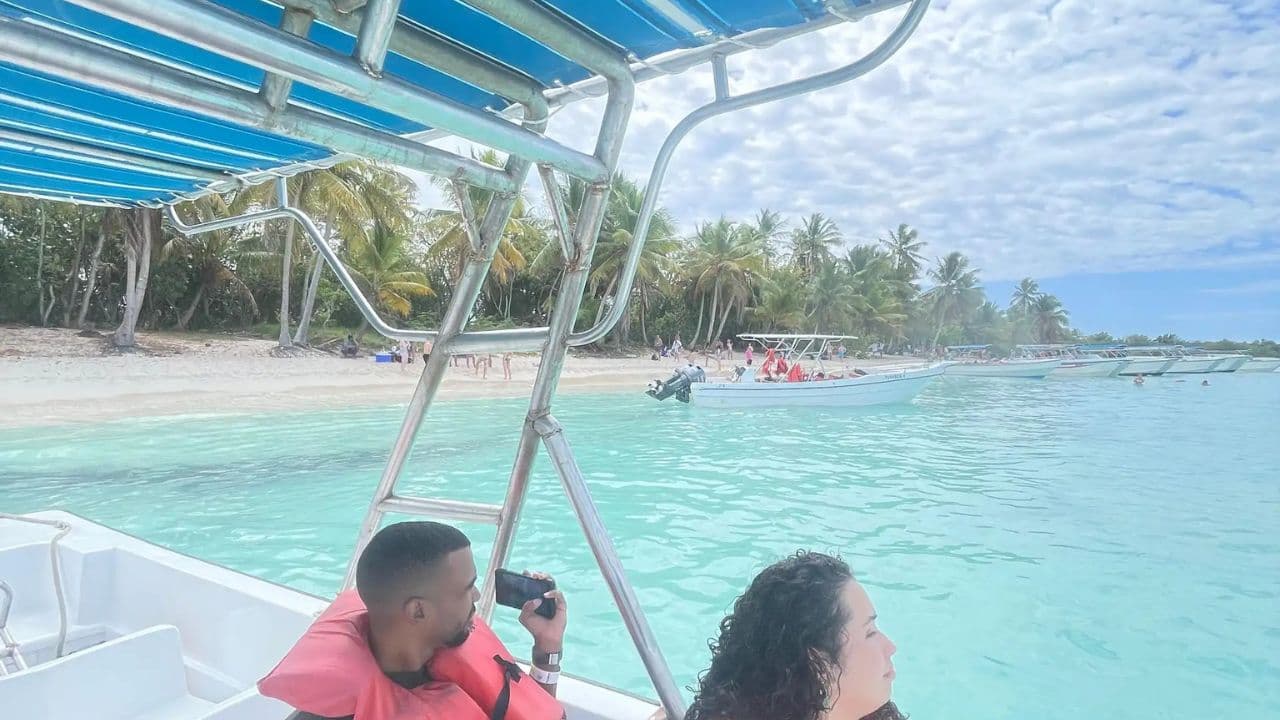 Crucero de día completo por Isla Saona desde Santo Domingo con almuerzo - Photo 3 (Gallery view)