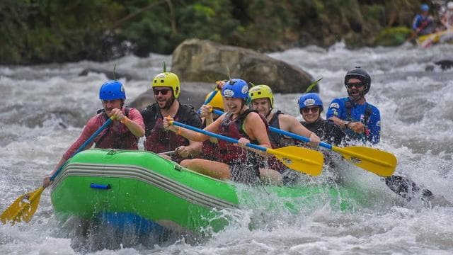 La Fortuna: Arenal Rafting Upper Balsa Class 3 and 4 Rapids - Photo 4 (Gallery view)