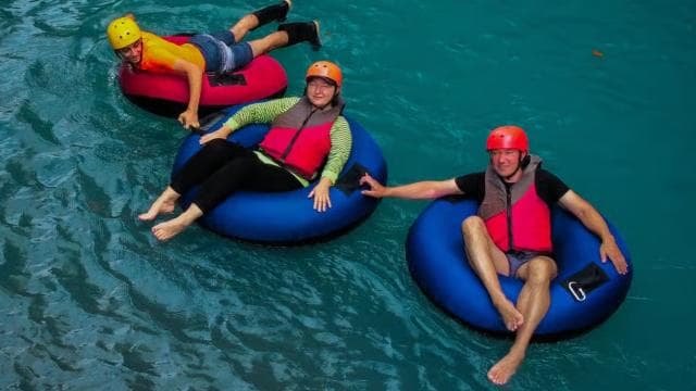 Katira: Rio Celeste Tubing and Horseback Riding Tour - Photo 5 (Gallery view)