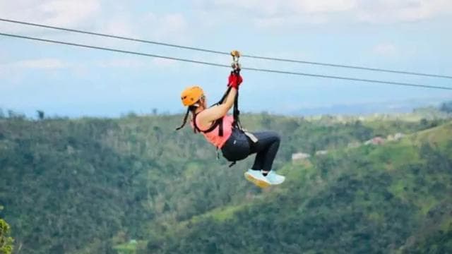 San Juan: Toro Verde Zipline Adventure with Transportation - Photo 5 (Gallery view)