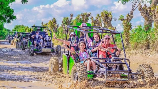 Desde Bávaro: tour en buggy a playa Macao y cenote - Photo 2 (Gallery view)