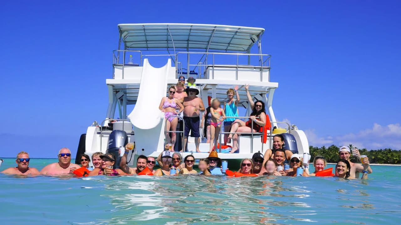 Punta Cana :Catamaran with Open Bar and Dolphin and Stingray Watching - Photo 4 (Gallery view)