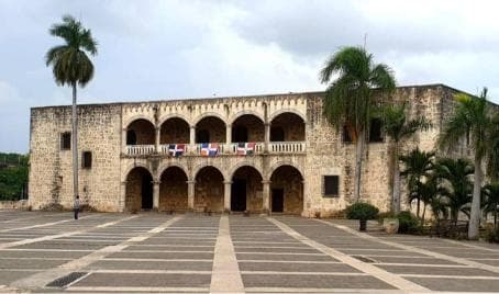 Santo Domingo: Small Group Tour with Cable Car from Bayahibe - Photo 4 (Gallery view)