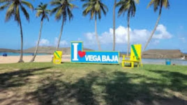 San Juan: Bad Bunny Origins & Cultural Food Tour - Photo 5 (Gallery view)