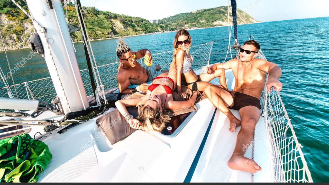 Party boat catamaran excursion (Taino Bay and amber cove) - Photo 3 (Gallery view)