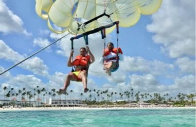 Punta Cana: Parasailing Experience with Round-Trip Transfer - Photo 3 (Gallery view)
