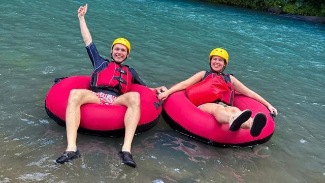 Tubing en Río Celeste: diversión, piscinas naturales y fruta fresca - Photo 2 (Gallery view)
