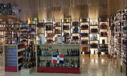 Punta Cana: Shopping Tour with Tastings and Pickup - Photo 3 (Gallery view)