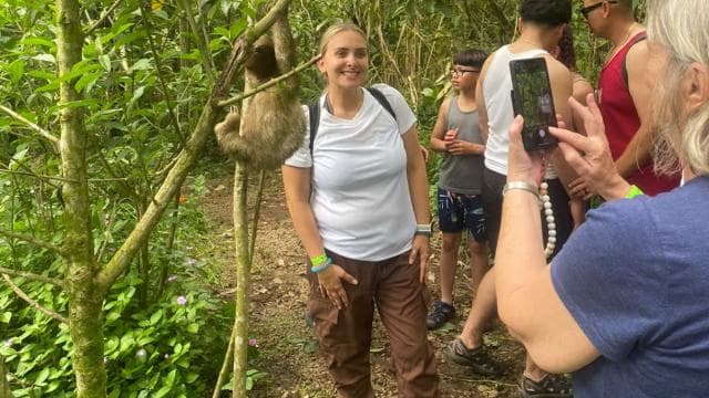La Fortuna: Rio Celeste, Sloths, Coffee & Chocolate Tour - Photo 2 (Gallery view)