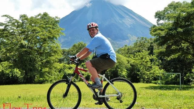 Lake Arenal: Kayaking and Biking Combo Tour - Photo 3 (Gallery view)